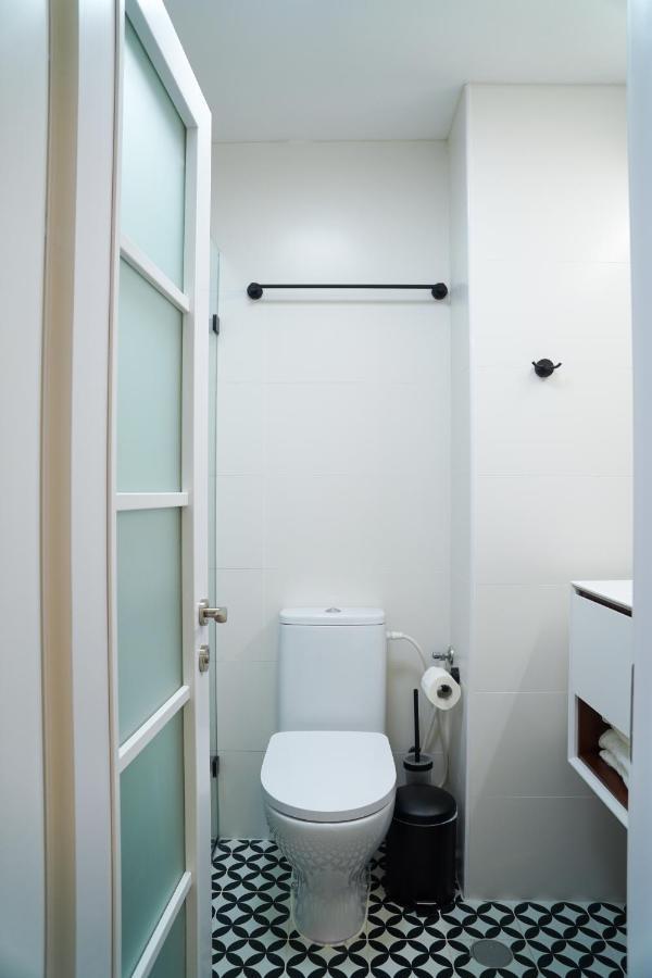 Beachfront Boutique Apartment Herzelia Екстериор снимка